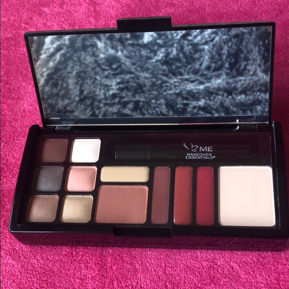 🧚🏻‍♀️Me Makeover Essentials Kit🧜🏻‍♀️ - Picture 5 of 6